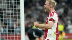 LIVE eredivisie | Ajax met Dolberg in plaats van zieke Tolu op jacht naar openingstreffer tegen Willem II